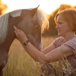 Pferd; Pony; Gegenlicht; Sonnenuntergang; Vertrauen; Schecke; horse; Fotografie; Pferdefotografie; Pferdefotograf; photography; sunset